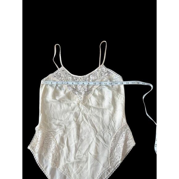 Vintage Repose cream colored one piece teddy lingerie sz M - Picture 10 of 11